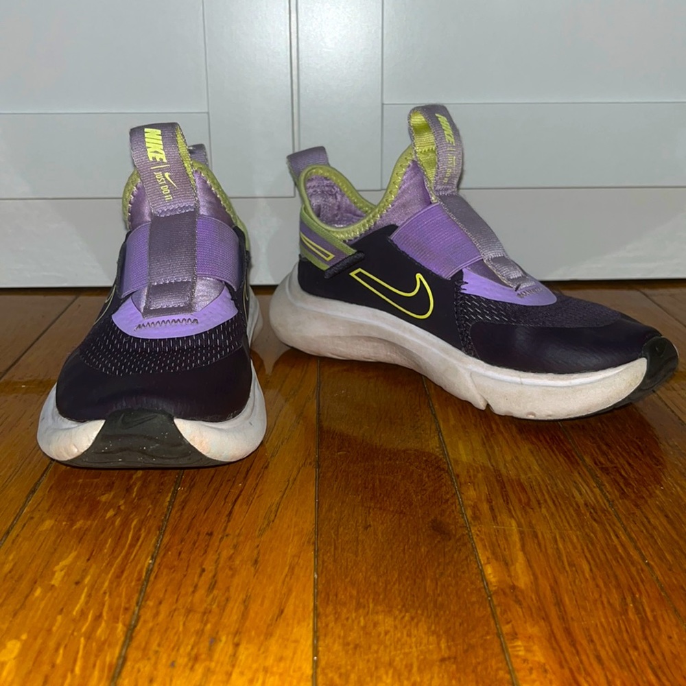 Nike gym play shoes sz 12